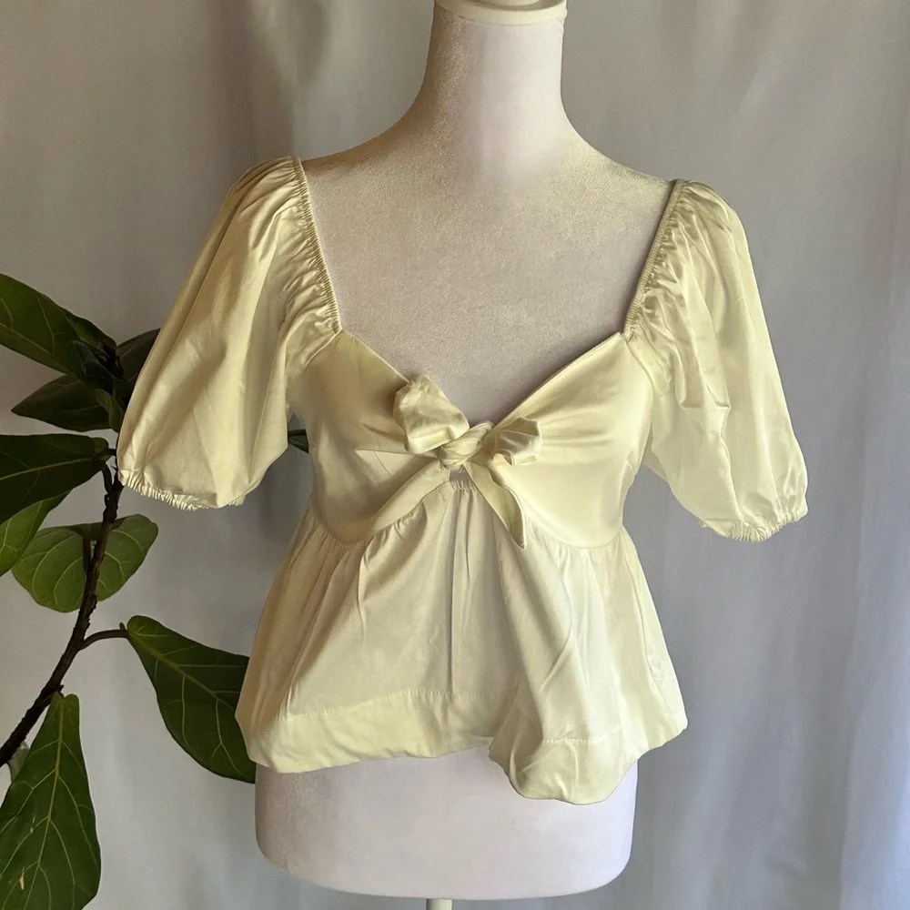Forever 21 Puff Sleeve Cream Flounce Top NWT - Picture 1 of 5